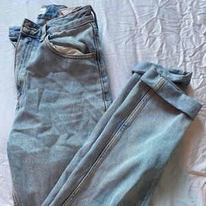 ZARA LIGHT WASH STRAIGHT LEG JEANS